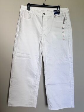 NWT Old Navy White High-Rise WOW Crop Wide Leg Jean